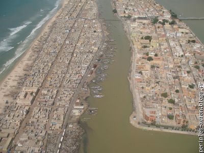 Le port de Saint-Louis du Sénégal