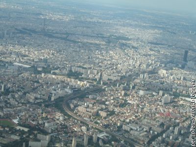 Les tours Eiffel et Montparnasse